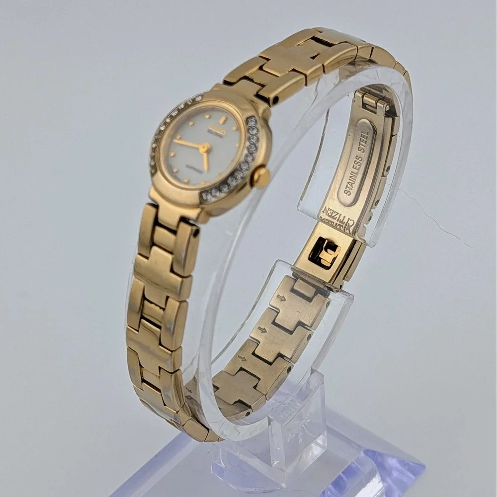 Citizen Eco-Drive Silhouette Swarovski White MOP Sapphire Gold G620-S017599 6